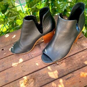 Sole Society leather shoes size 8M